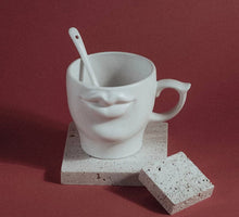 Load image into Gallery viewer, Kiss me, Baby! 3D Lip Mug