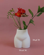 Load image into Gallery viewer, White Ceramic Butt Vase