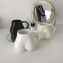 Load image into Gallery viewer, Bum Body Mug made of Ceramic