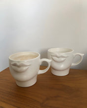 Load image into Gallery viewer, Kiss me, Baby! 3D Lip Mug