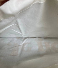 Load image into Gallery viewer, French "Je ne sais quoi" Tote Bag