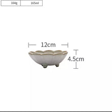 Load image into Gallery viewer, Handmade Ceramic Flower Shape Plate 12cm