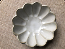 Load image into Gallery viewer, Handmade Ceramic Flower Shape Plate 12cm