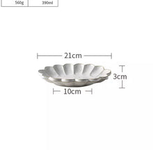Load image into Gallery viewer, Handmade Ceramic Flower Shape Plate 12cm