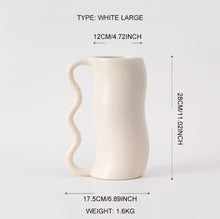 Load image into Gallery viewer, Onda Ceramic Vase with wavy handle