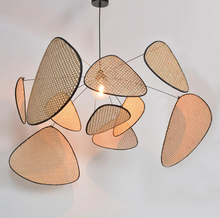 Load image into Gallery viewer, Leaf Grid Screen Cannage Natural Pendant Light