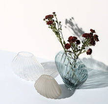 Load image into Gallery viewer, Large Glass Textured Shell Vase
