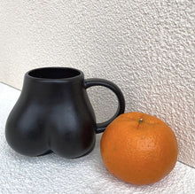 Load image into Gallery viewer, Bum Body Mug made of Ceramic
