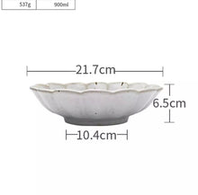 Load image into Gallery viewer, Handmade Ceramic Flower Shape Plate 12cm
