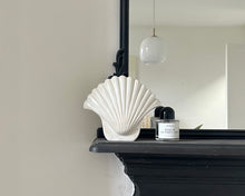 Load image into Gallery viewer, White Ceramic Textured Shell Vase
