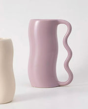 Load image into Gallery viewer, Onda Ceramic Vase with wavy handle
